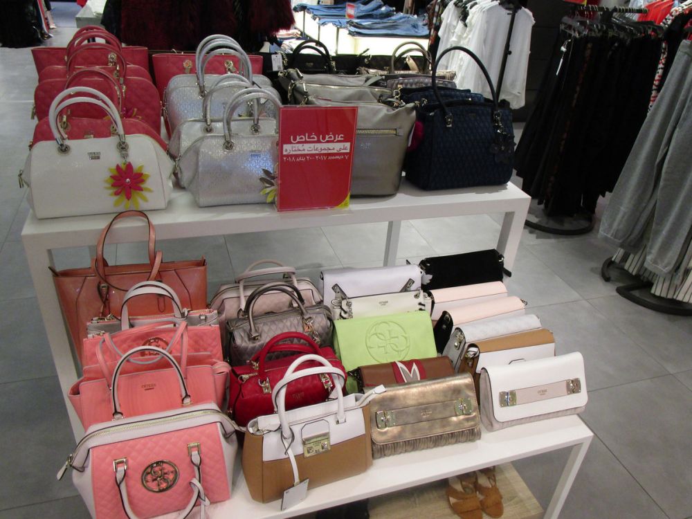 guess bags qatar